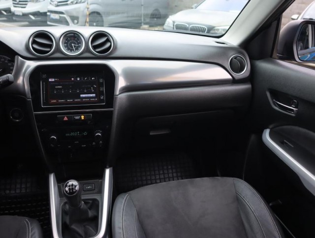 Suzuki Vitara  1.6 VVT 