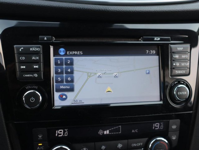 Nissan Qashqai  1.3 DIG-T Acenta