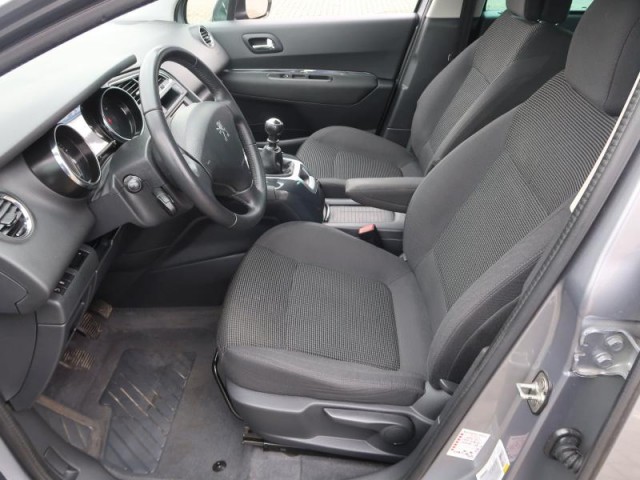 Peugeot 5008  1.6 HDi Access