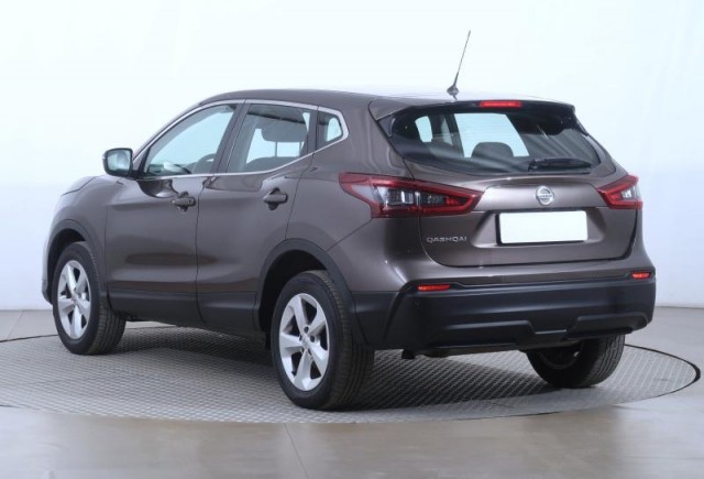 Nissan Qashqai  1.3 DIG-T N-Connecta