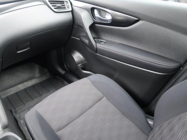 Nissan Qashqai  1.2 DIG-T Comfort