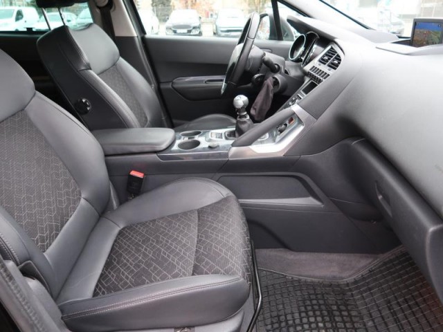 Peugeot 3008  1.6 HDi 