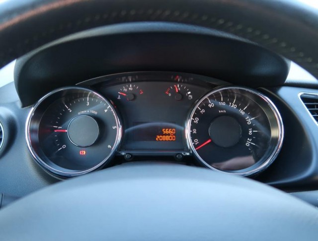 Peugeot 3008  1.6 HDi Premium