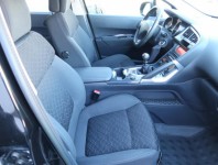 Peugeot 3008  1.6 HDi Premium