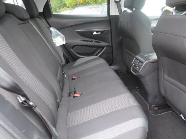 Peugeot 3008  1.2 PureTech 