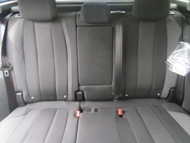 Peugeot 3008  1.2 PureTech 