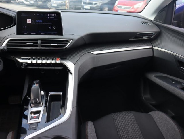 Peugeot 3008  1.2 PureTech 