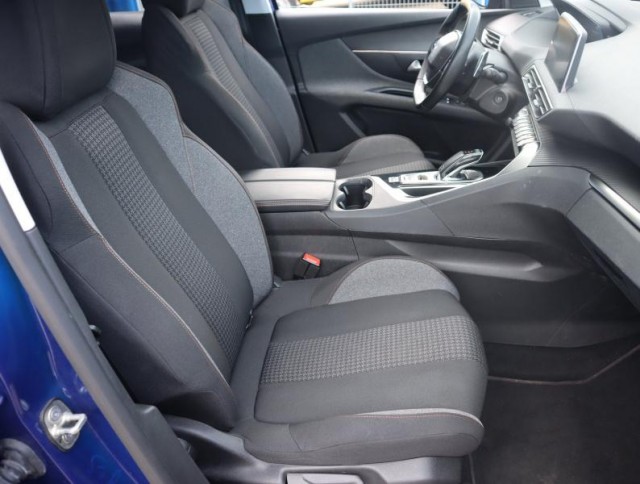 Peugeot 3008  1.2 PureTech 
