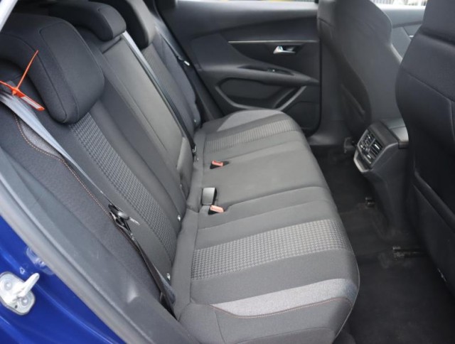 Peugeot 3008  1.2 PureTech 