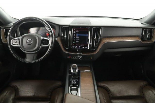 Volvo XC60  B4 AWD 