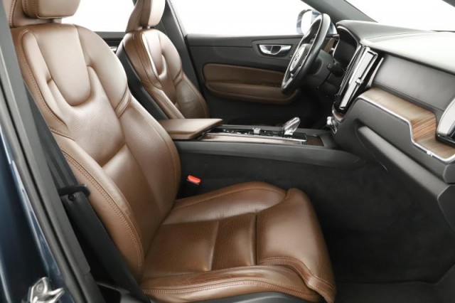 Volvo XC60  B4 AWD 