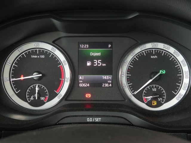 Škoda Karoq  1.5 TSI Style