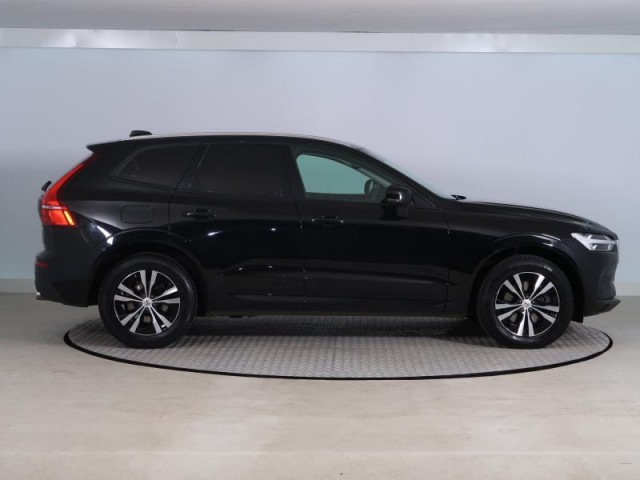 Volvo XC60  B4 AWD Momentum