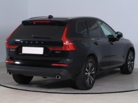 Volvo XC60  B4 AWD Momentum