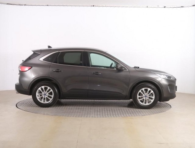 Ford Kuga  1.5 EcoBoost Titanium