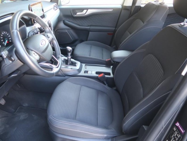 Ford Kuga  1.5 EcoBoost Titanium