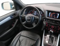 Audi Q5  2.0 TDI basis