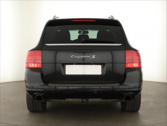 Porsche Cayenne  S 