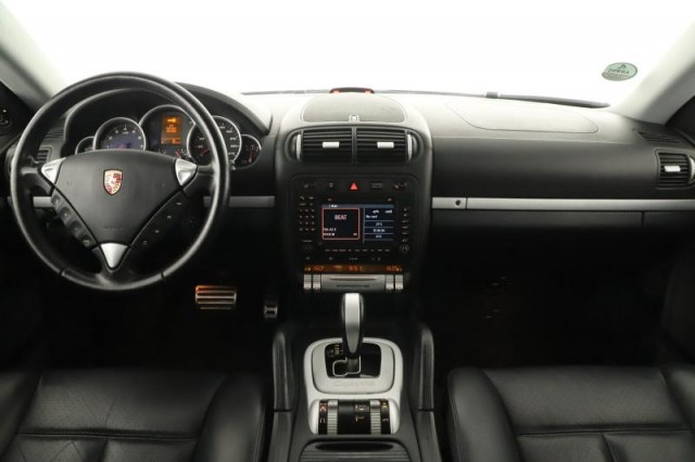 Porsche Cayenne  S 