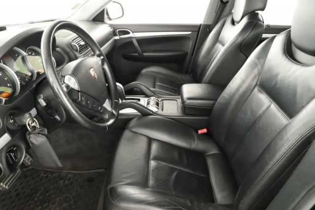 Porsche Cayenne  S 