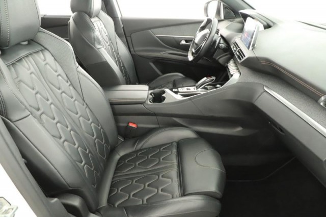 Peugeot 5008  2.0 BlueHDi 
