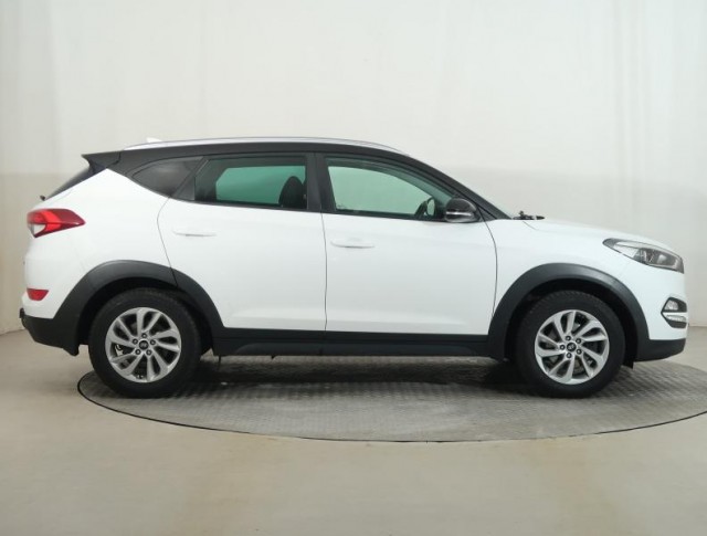 Hyundai Tucson  1.7 CRDi 