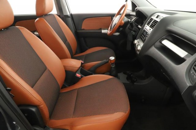Kia Sportage  2.0 CRDi 