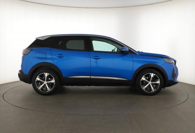 Peugeot 3008  1.5 BlueHDi 