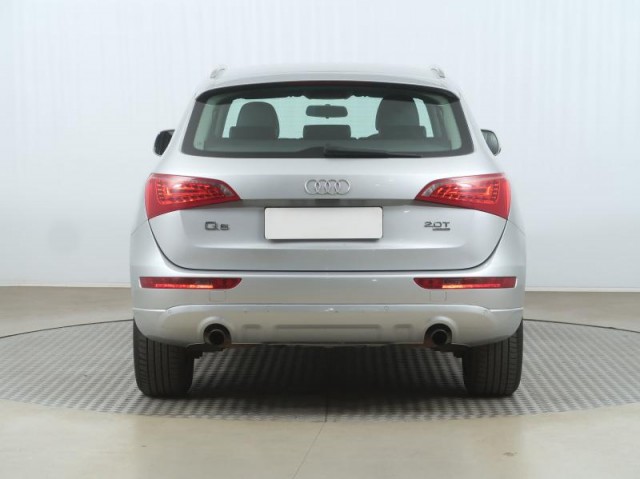 Audi Q5  2.0 TFSI 