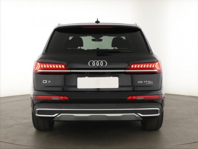 Audi Q7  55 TFSI e 