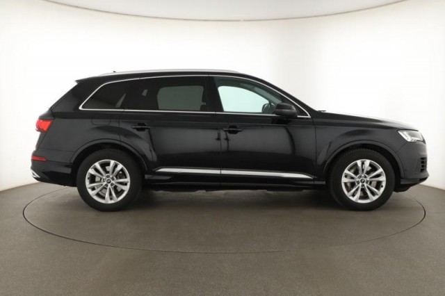 Audi Q7  55 TFSI e 