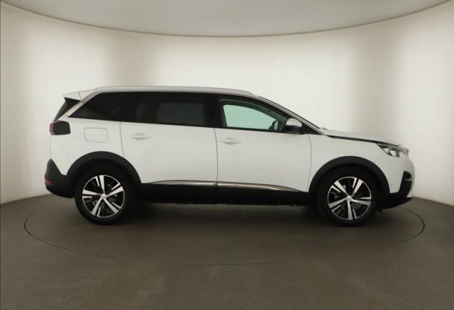 Peugeot 5008  PureTech 130 Allure
