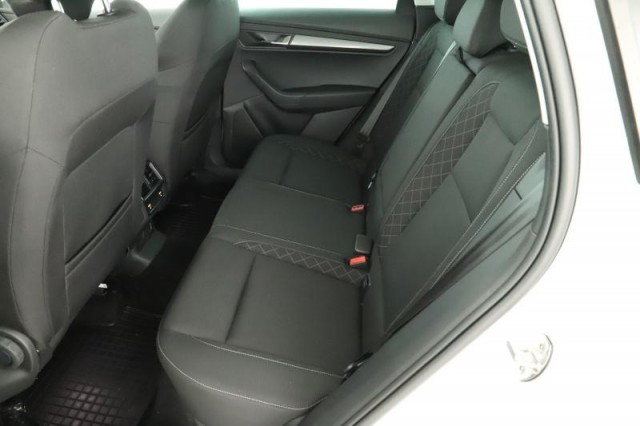Škoda Karoq  1.6 TDI Style