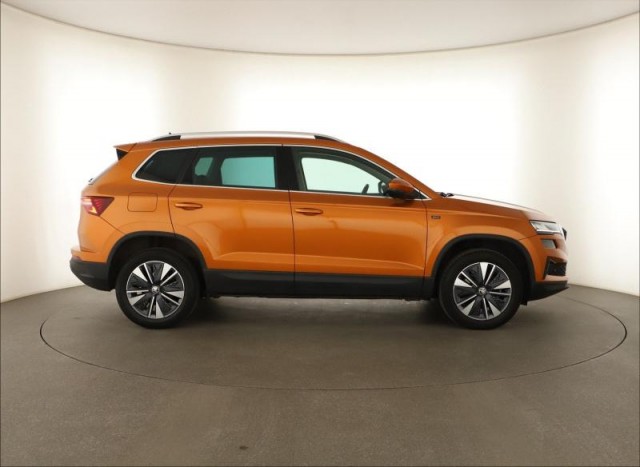 Škoda Karoq  1.5 TSI Drive