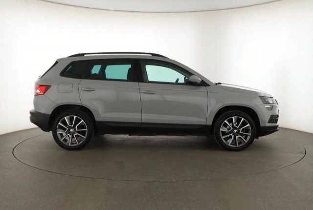 Škoda Karoq  1.0 TSI 
