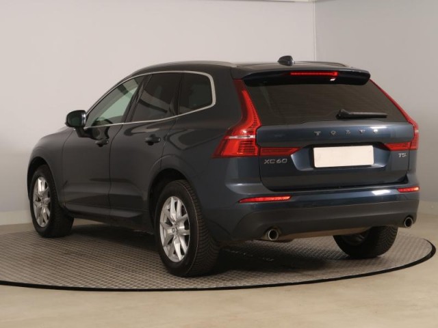 Volvo XC60  B5 AWD Summum