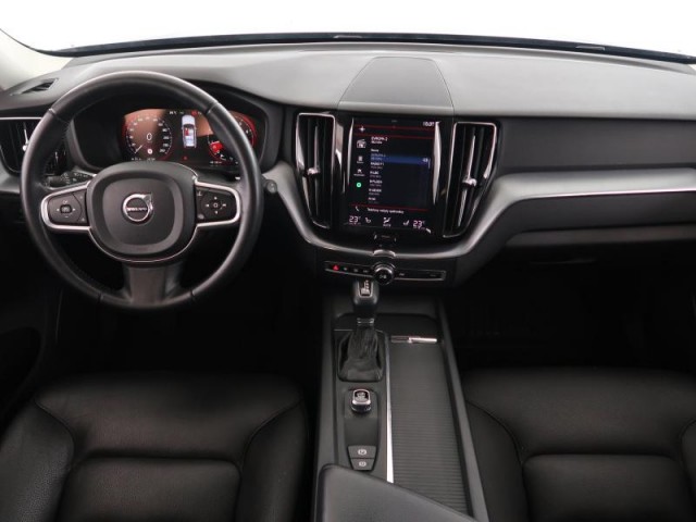 Volvo XC60  B5 AWD Summum