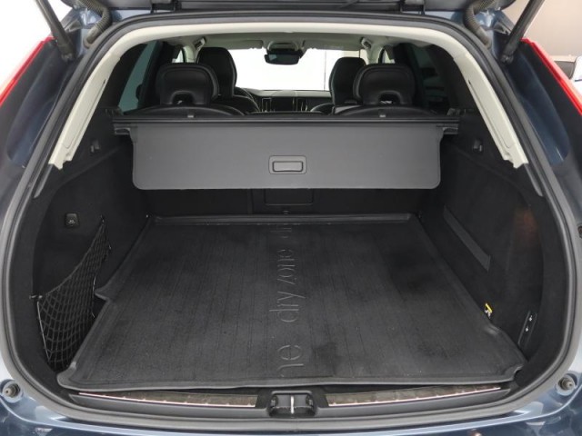Volvo XC60  B5 AWD Summum