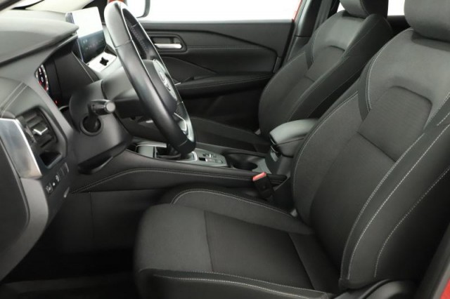 Nissan Qashqai  1.3 DIG-T MHEV N-Connecta