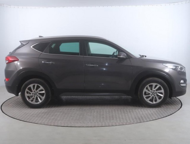 Hyundai Tucson  1.7 CRDi 