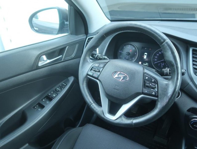 Hyundai Tucson  1.7 CRDi 