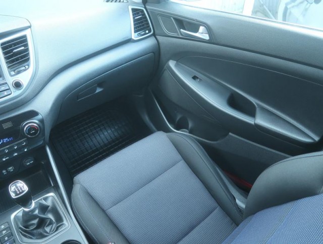 Hyundai Tucson  1.7 CRDi 