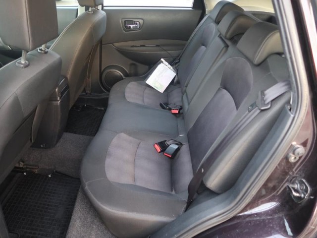 Nissan Qashqai  1.6 