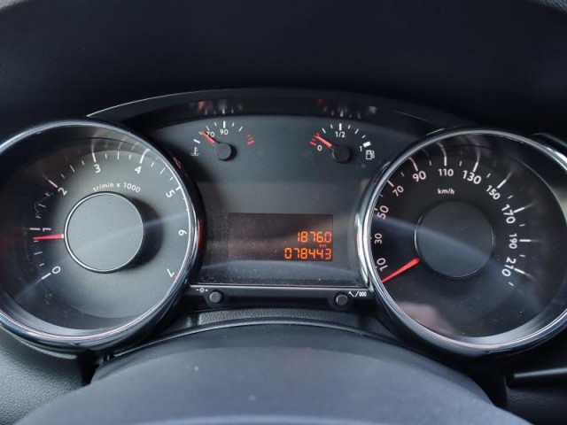 Peugeot 3008  1.6 VTi 