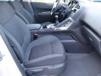 Peugeot 3008  1.6 VTi 