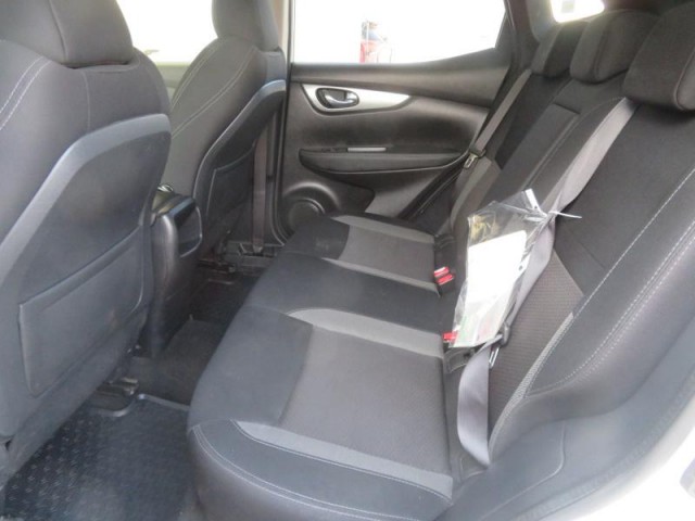 Nissan Qashqai  1.3 DIG-T 