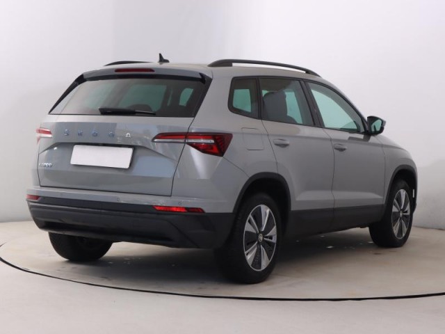 Škoda Karoq  1.0 TSI Ambition