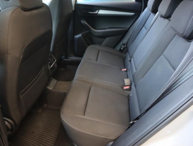 Škoda Karoq  1.0 TSI Ambition