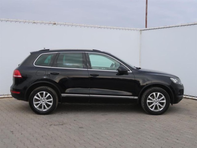 Volkswagen Touareg  3.0 TDI 
