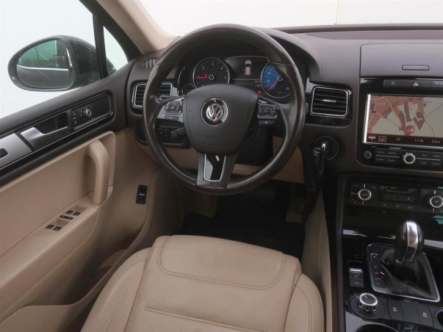 Volkswagen Touareg  3.0 TDI 